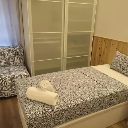 Apartment Roos, Design Loft Near The Sea. Barcelona