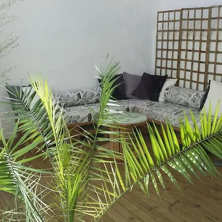 Roos, Design Loft Near The Sea. Apartment Barcelona