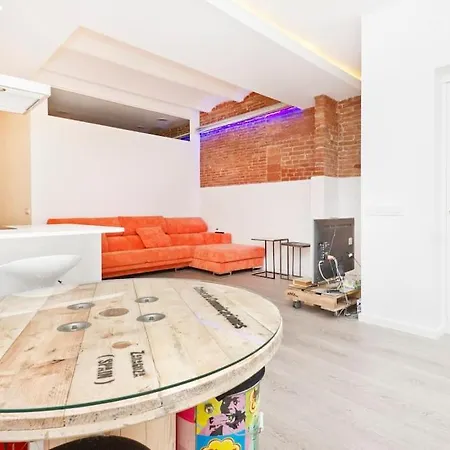 Roos, Design Loft Near The Sea. Apartment *