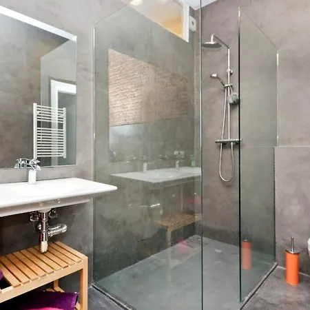 Roos, Design Loft Near The Sea. Daire